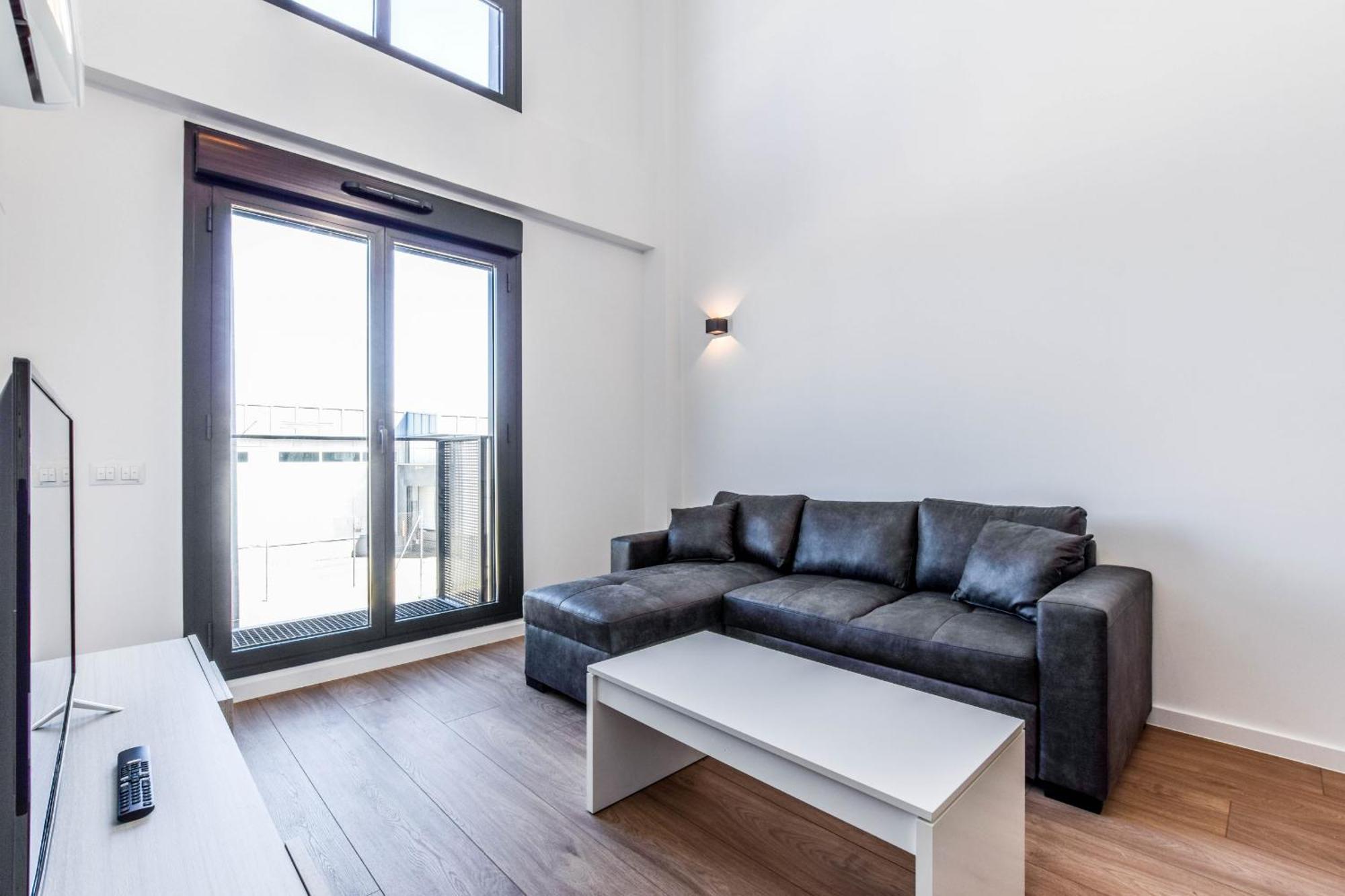 Apartamentos Reformados Con Garajes Incluido San Sebastian de los Reyes Exterior photo